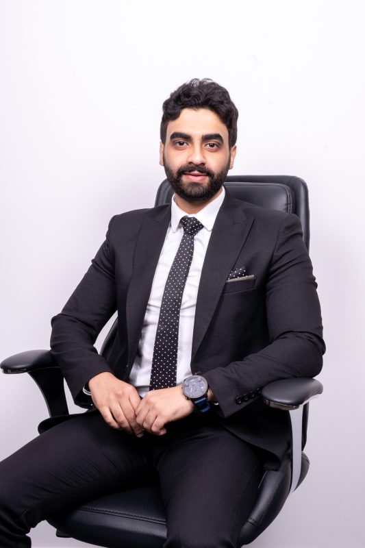 ahmed fouda sitting